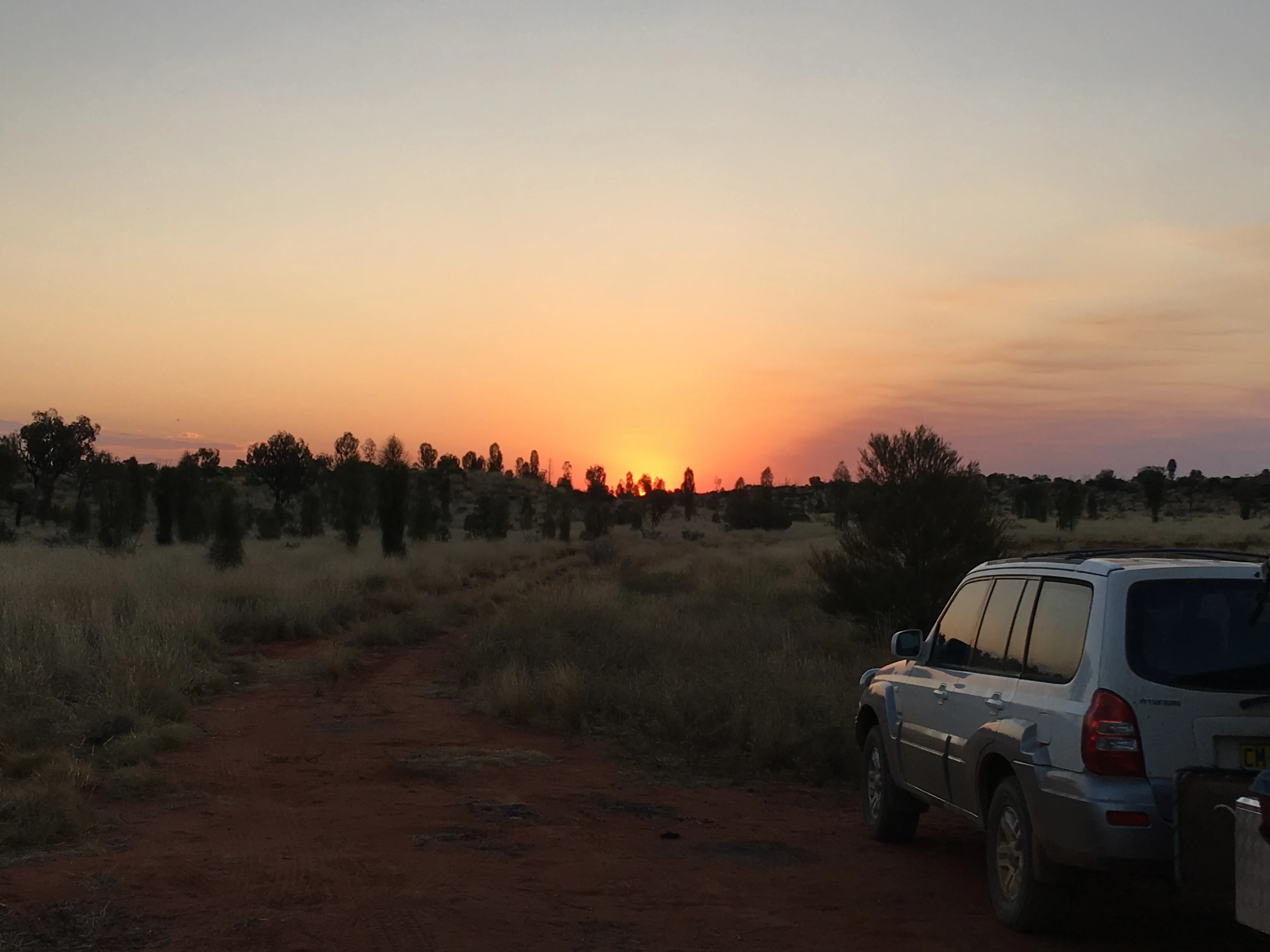 Ben & Michelle - Road Trip Around Australia - The Week of Bigs... incl Big Car Trouble - This week was big, in many senses of the word, big drives, big scenery, big rocks, big carparks, big car troubles...
