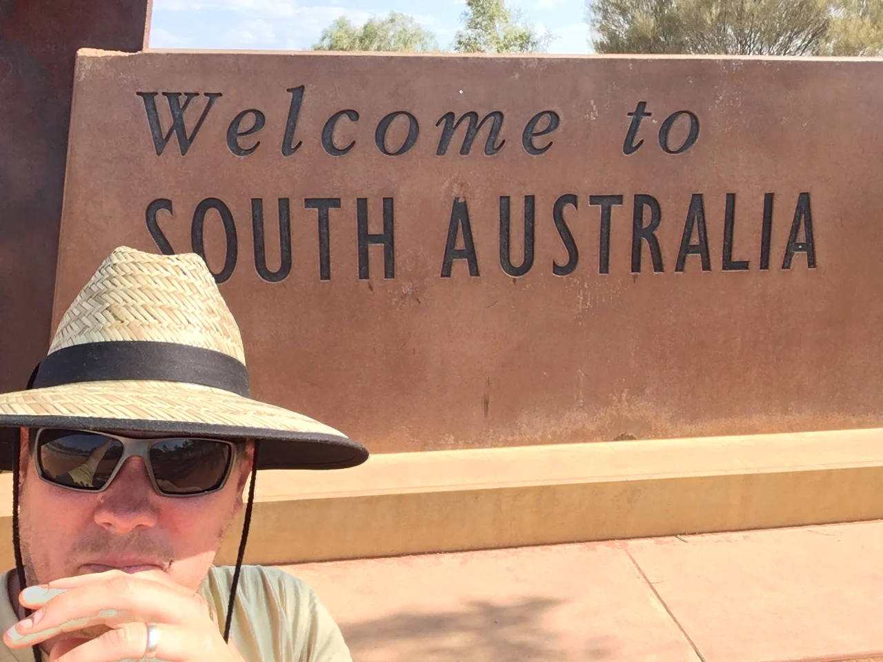 After waking up to see the sunrise, we set off early to go and cycle around Uluru.