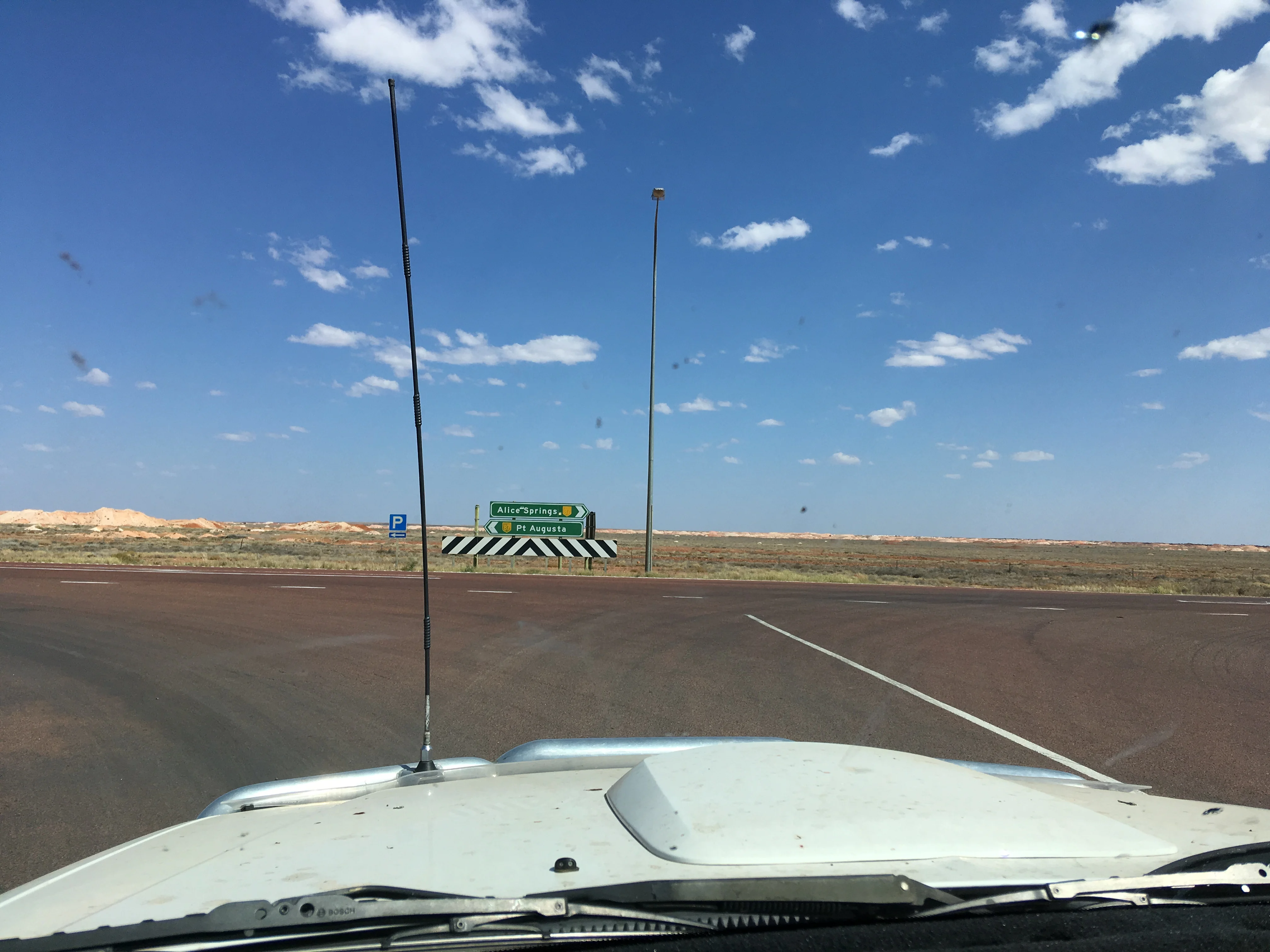 Ben & Michelle - Road Trip Around Australia - The Week of Bigs... incl Big Car Trouble - This week was big, in many senses of the word, big drives, big scenery, big rocks, big carparks, big car troubles...