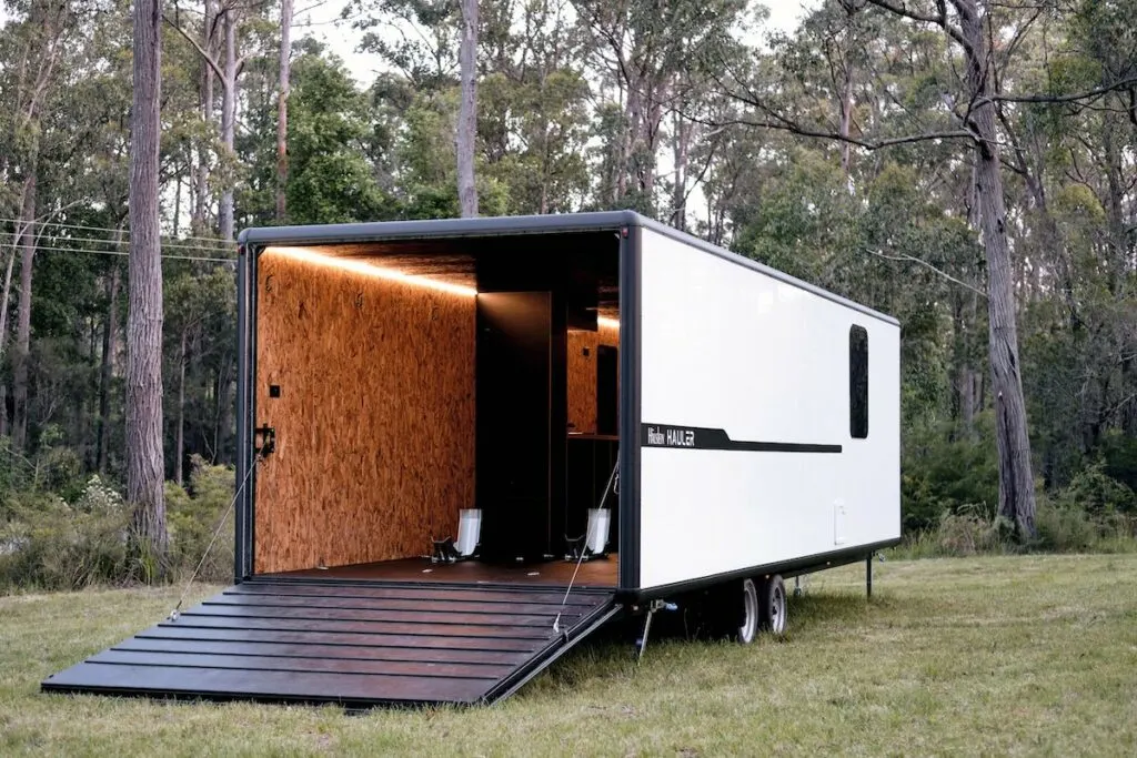 Exterior view of the Häuslein Hauler caravan.